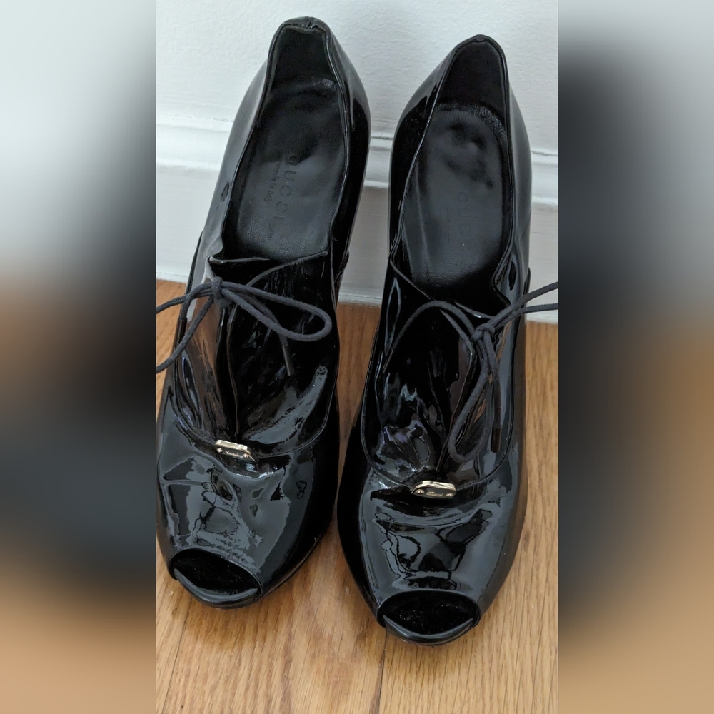 Gucci Women's Shoes - Picture 1 of 6